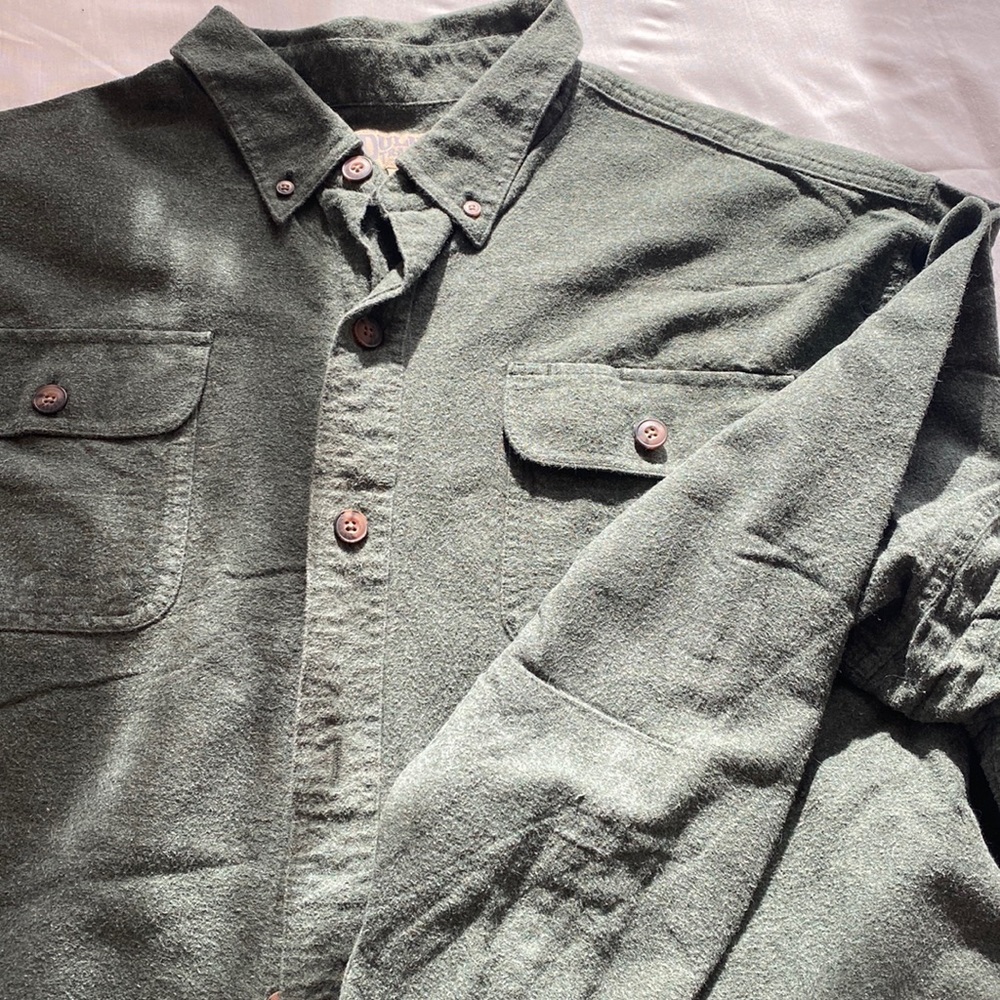 Duluth Trading Co Heavy Duty Button Down Shirt